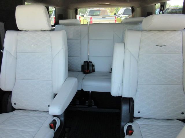 New 2026 Cadillac Escalade ESV Platinum Sport w/ LPO, ONYX Package image 20