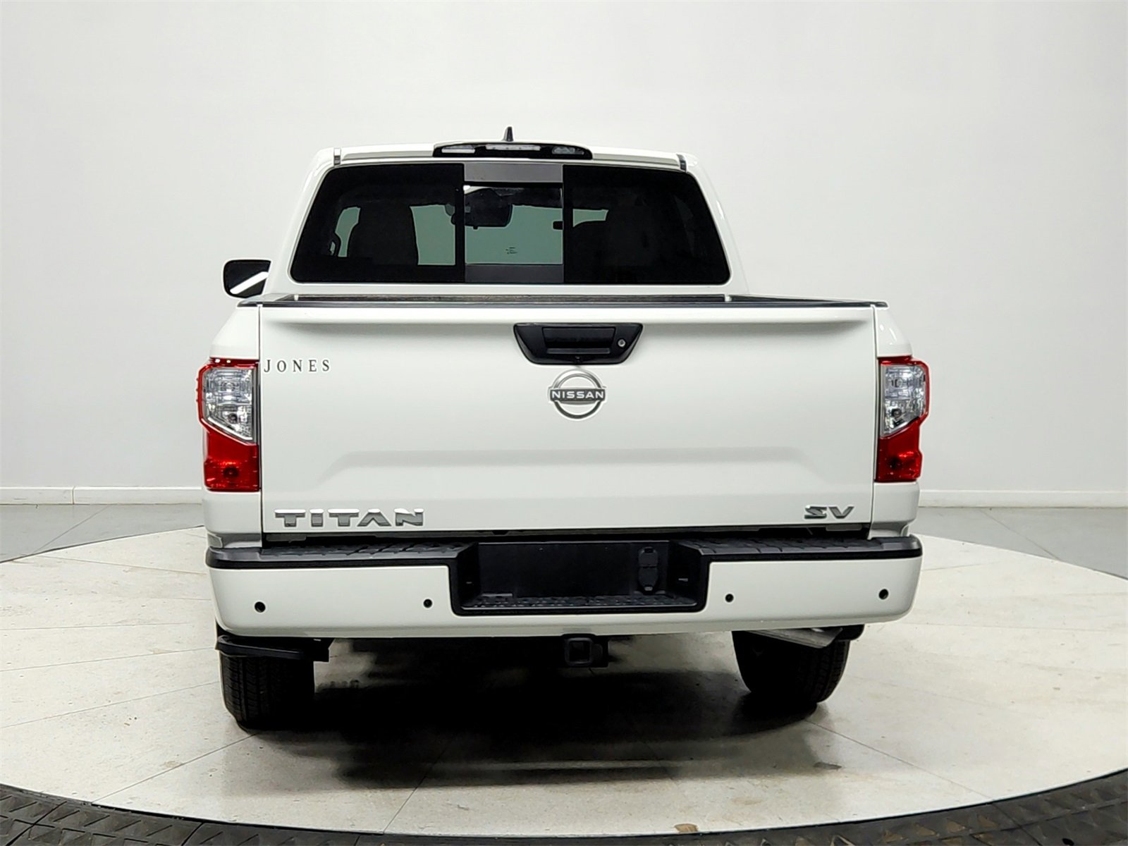 Used 2023 Nissan Titan SV w/ Accessory Utility Package image 6