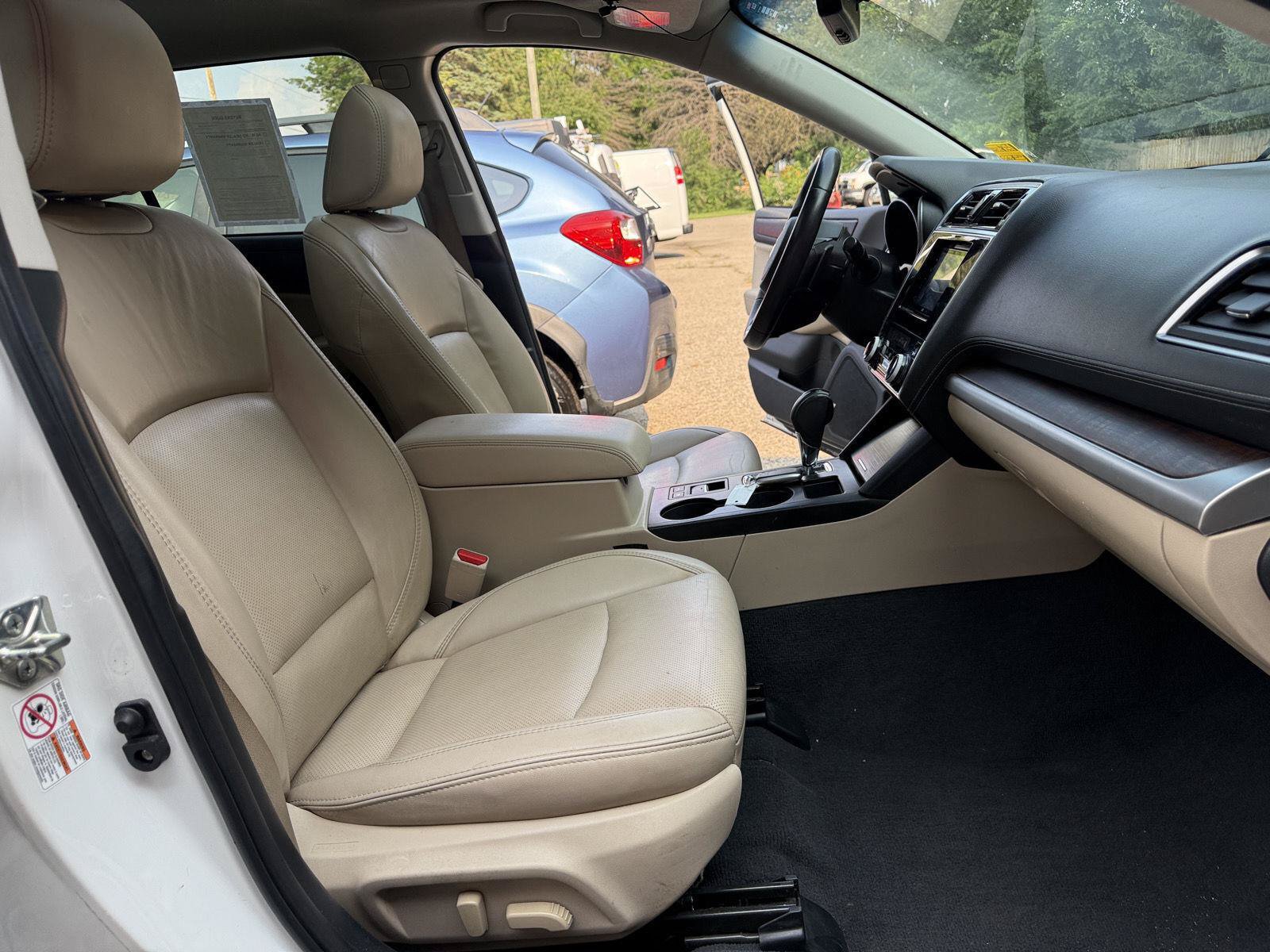 Used 2019 Subaru Outback 2.5i Limited w/ Popular Package #2 AWD/4WD image 17