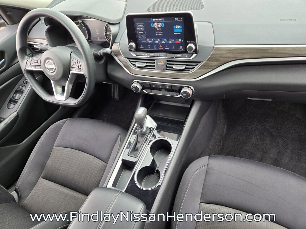 Used 2024 Nissan Altima 2.5 SV image 17