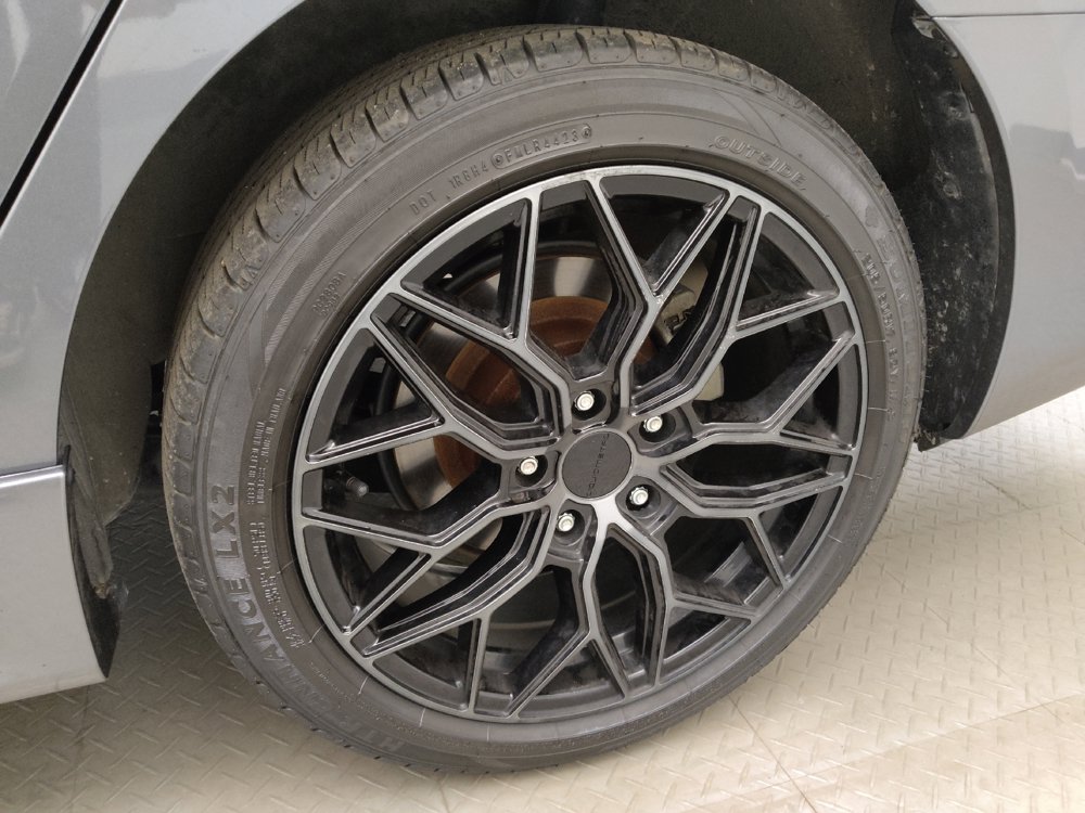 Used 2019 Nissan Sentra SR FWD image 31