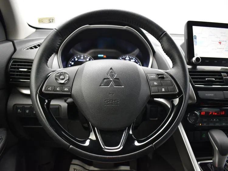 Used 2024 Mitsubishi Eclipse Cross SE image 21