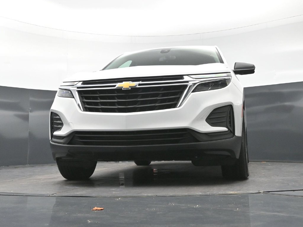 Used 2024 Chevrolet Equinox LS w/ LS Convenience Package FWD image 26