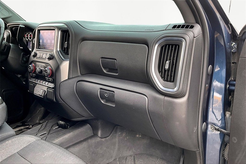 Used 2021 Chevrolet Silverado 1500 LT w/ Bed Protection Package image 17