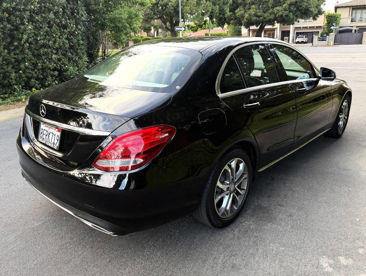 Used 2017 Mercedes-Benz C 300 Sedan image 7