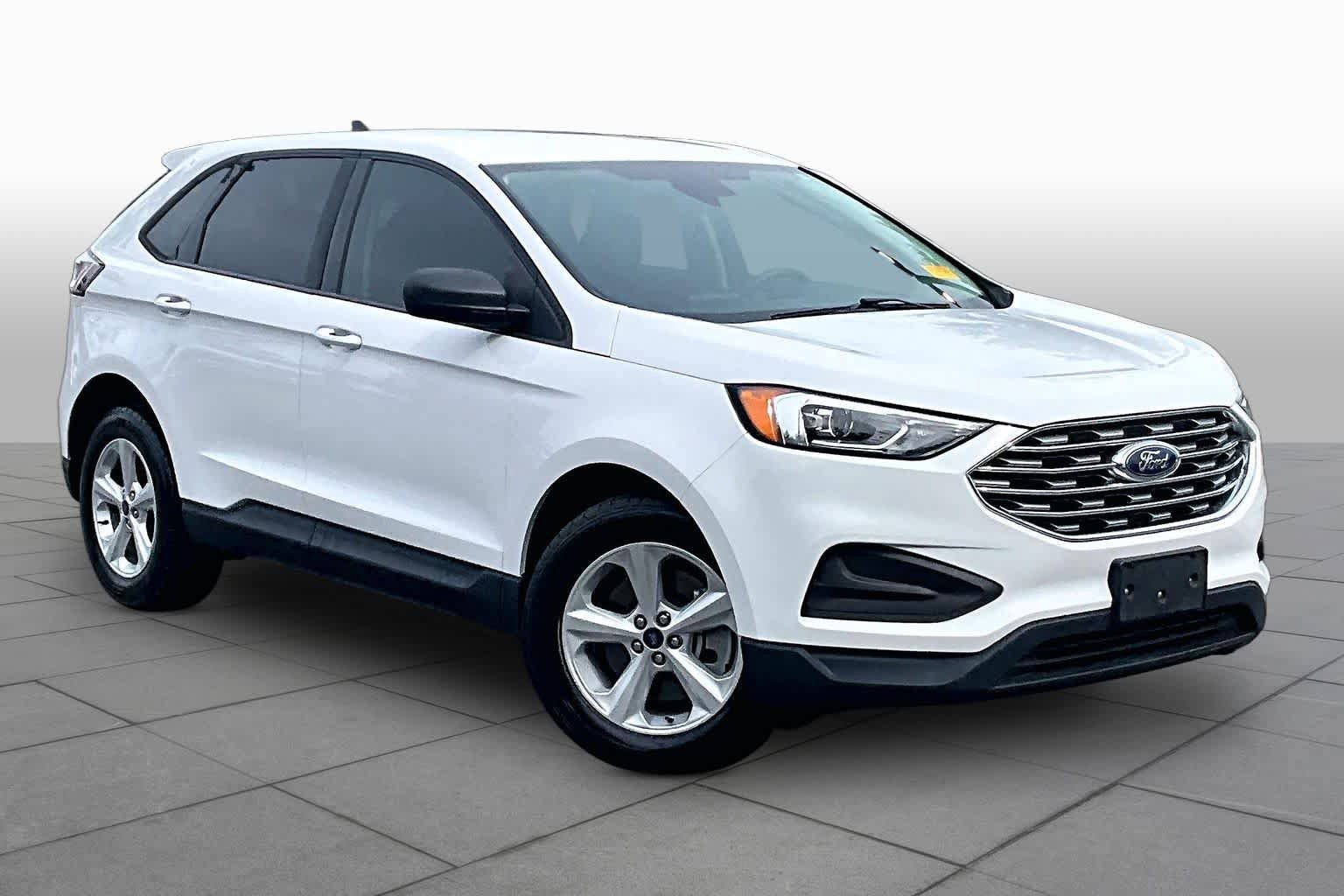 Used 2021 Ford Edge SE FWD image 3