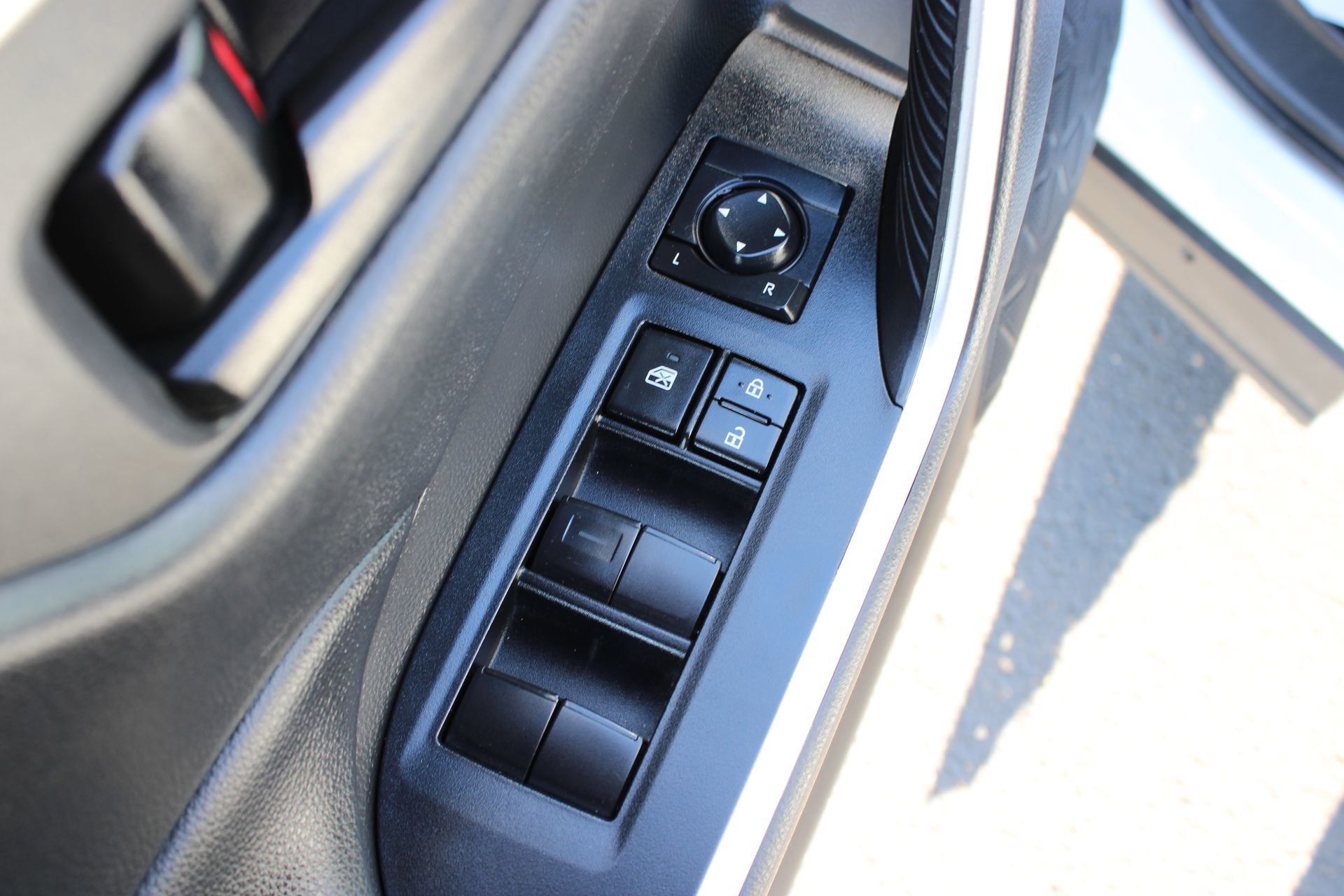 Used 2024 Toyota RAV4 LE image 25