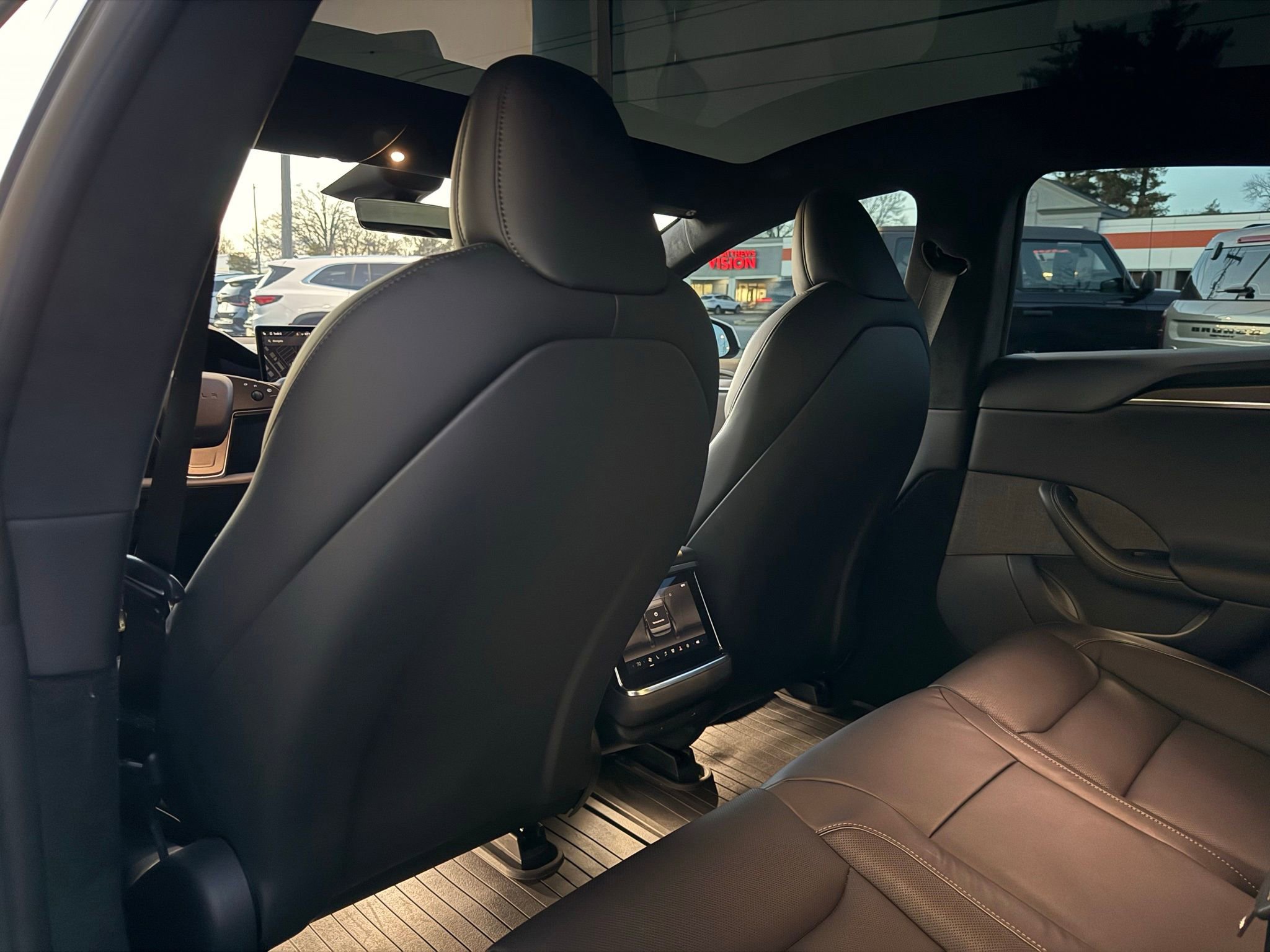 Used 2021 Tesla Model S Plaid image 38