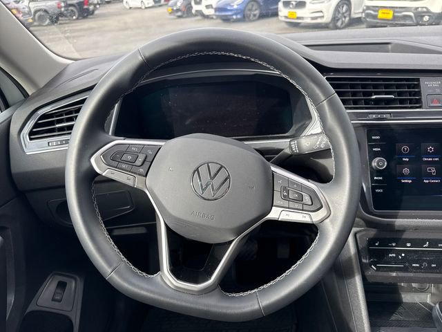 Used 2022 Volkswagen Tiguan SE AWD/4WD image 18