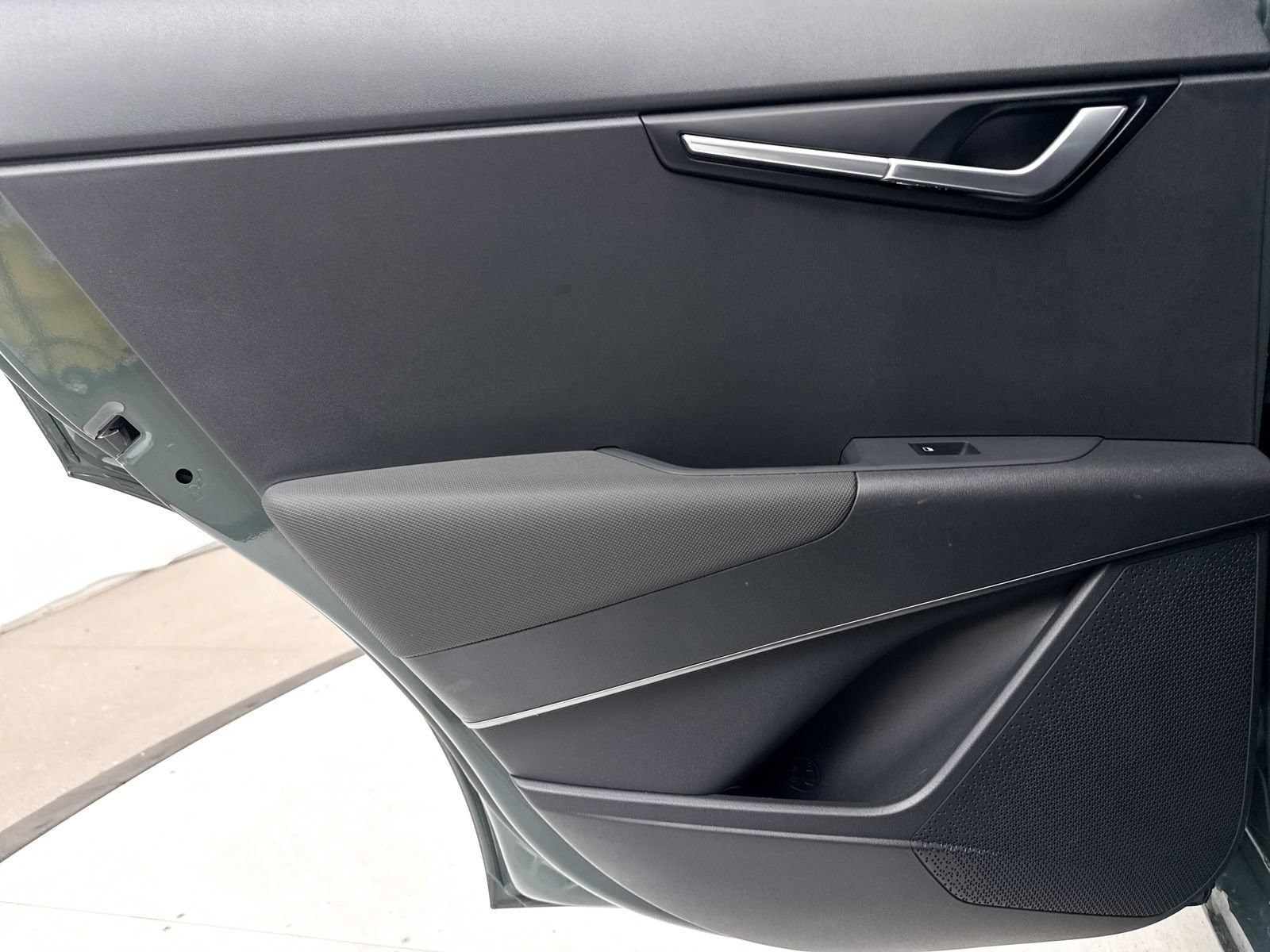 Certified 2023 Kia Niro EX FWD image 31