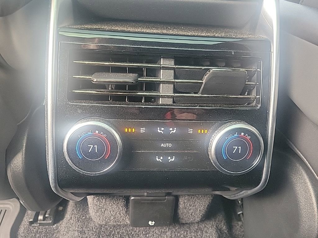 Used 2023 Land Rover Range Rover SE image 28