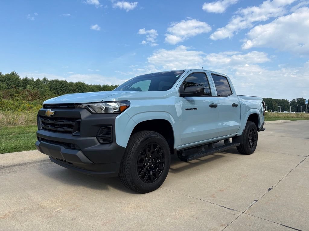 Used 2025 Chevrolet Colorado W/T w/ WT Custom Package RWD image 1