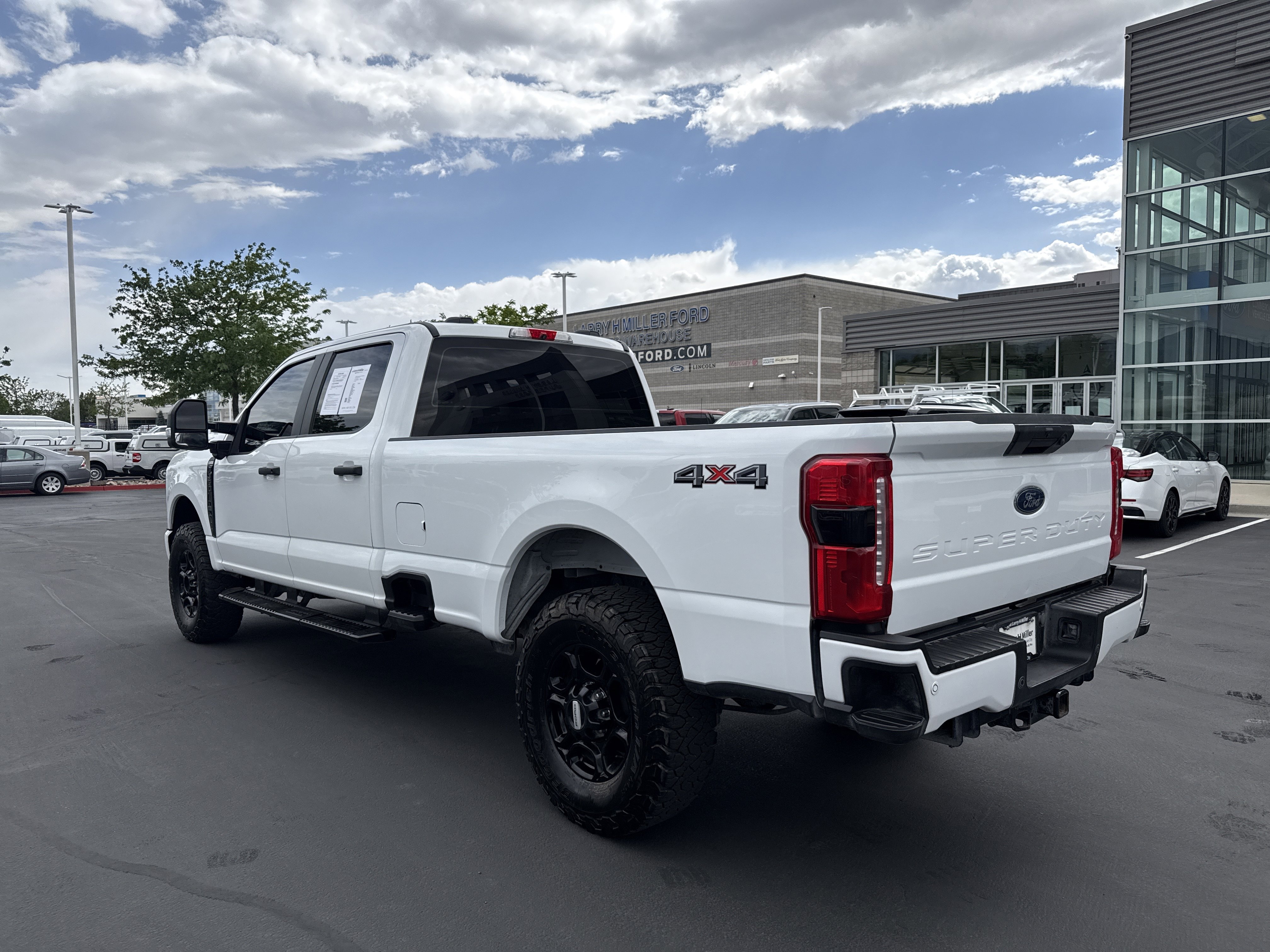 Used 2023 Ford F350 XL w/ STX Appearance Package AWD/4WD image 3