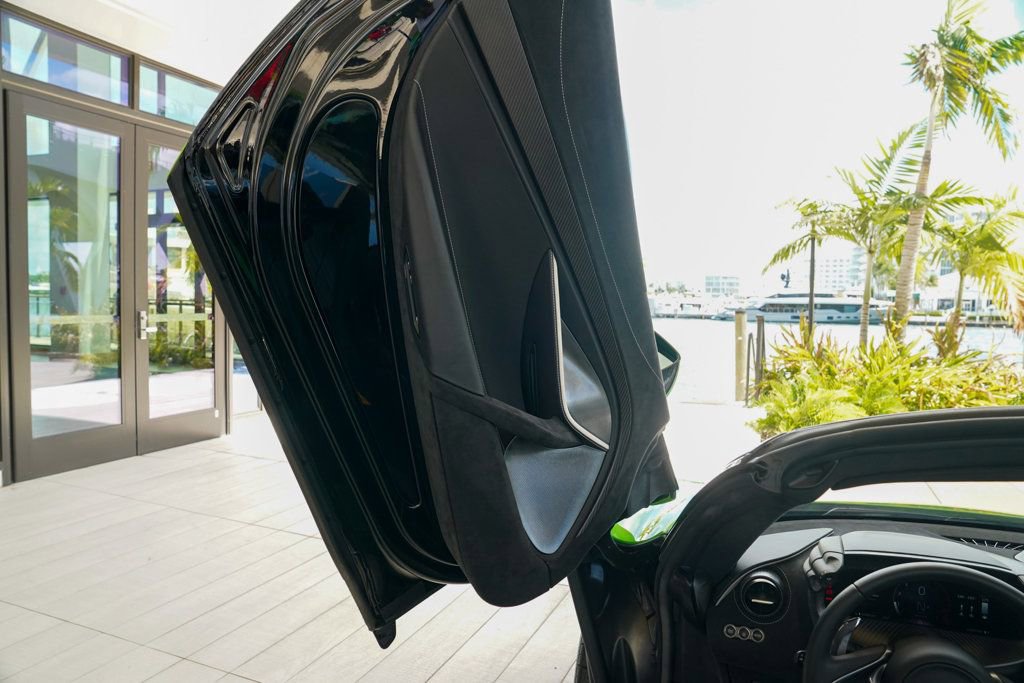 Used 2024 McLaren 750S Spider image 62