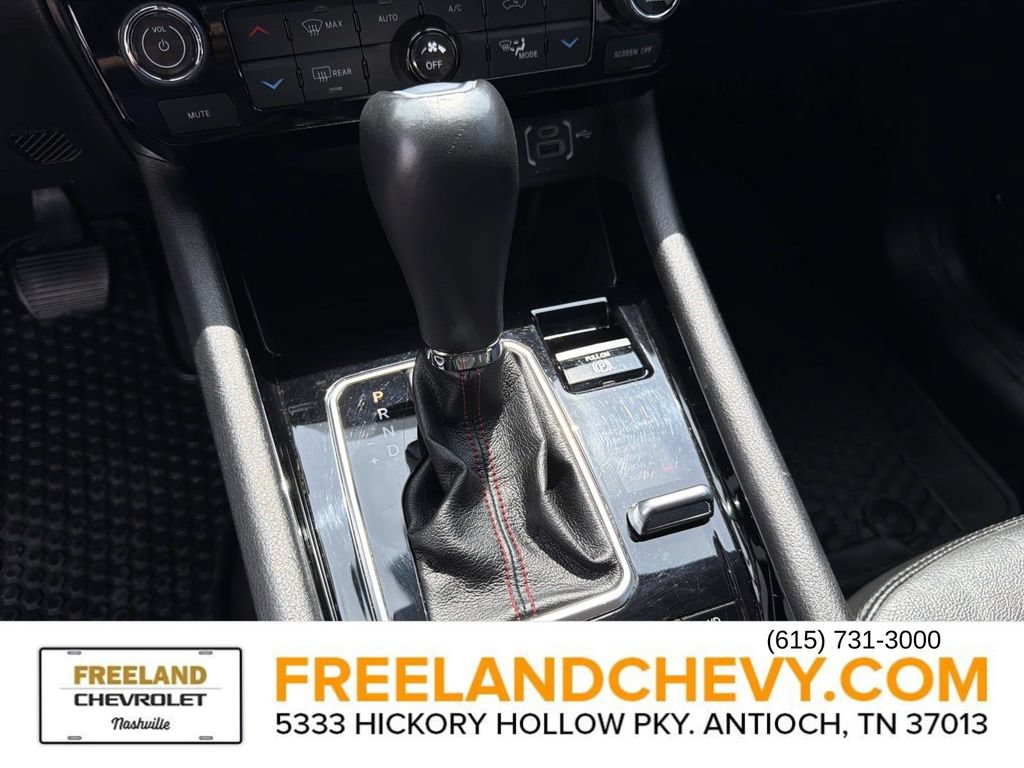 Used 2024 Jeep Compass Trailhawk AWD/4WD image 32