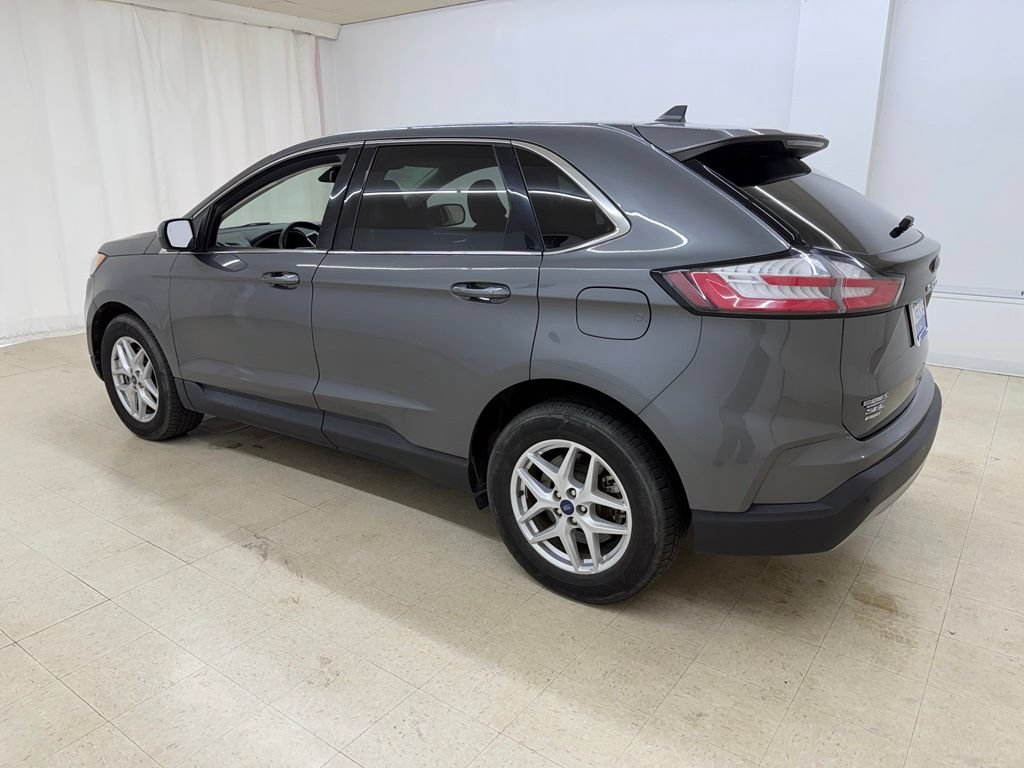Used 2022 Ford Edge SEL AWD/4WD image 3
