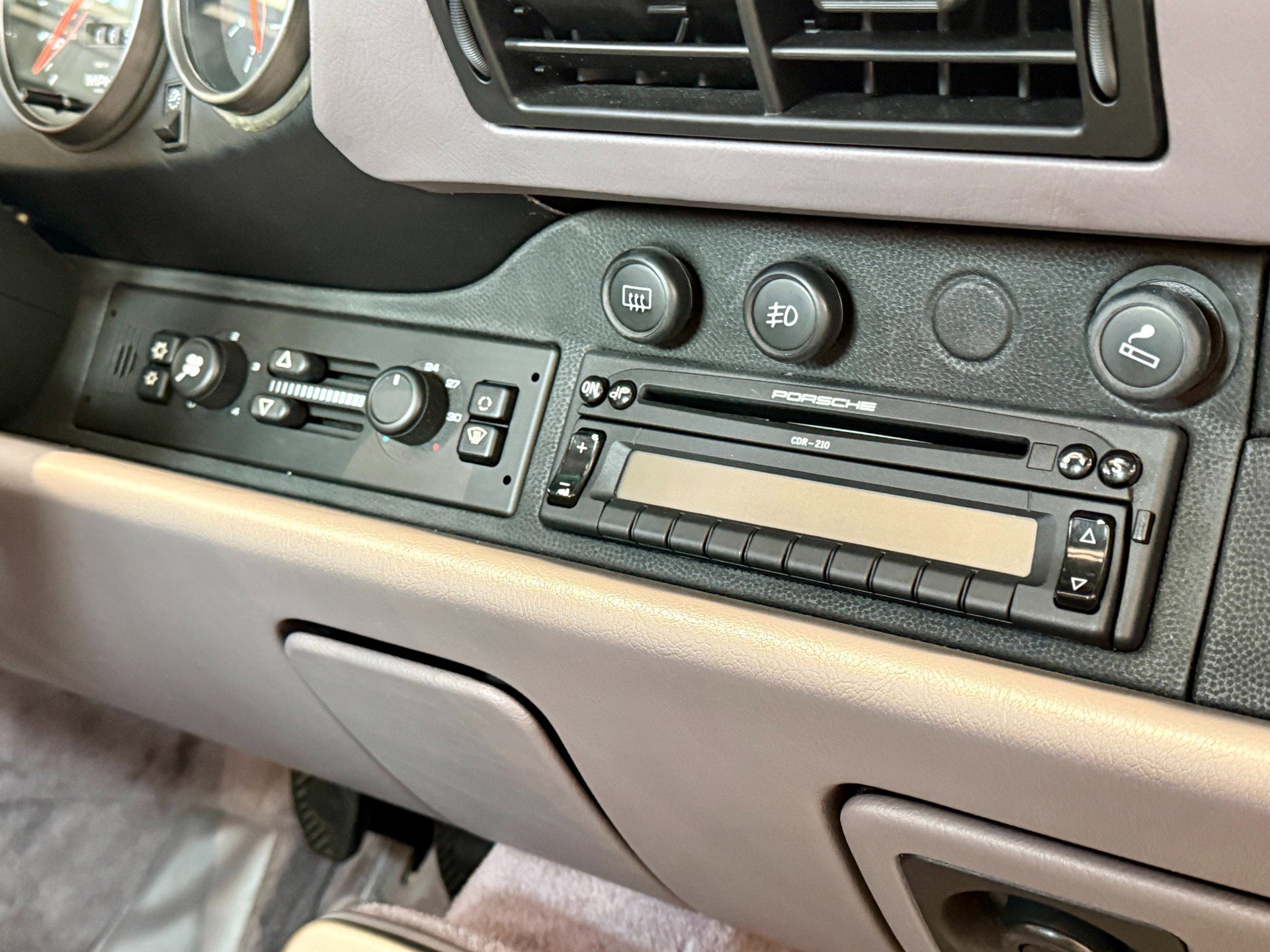 Used 1998 Porsche 911 Carrera S image 35