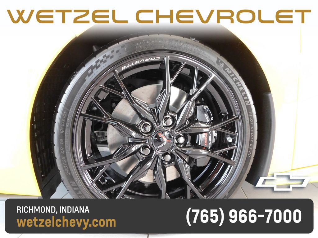 New 2027 Chevrolet Corvette Stingray Convertible w/ Z51 Performance Package RWD image 10