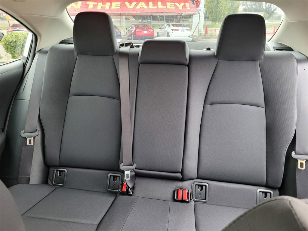 Used 2021 Toyota Corolla LE image 11