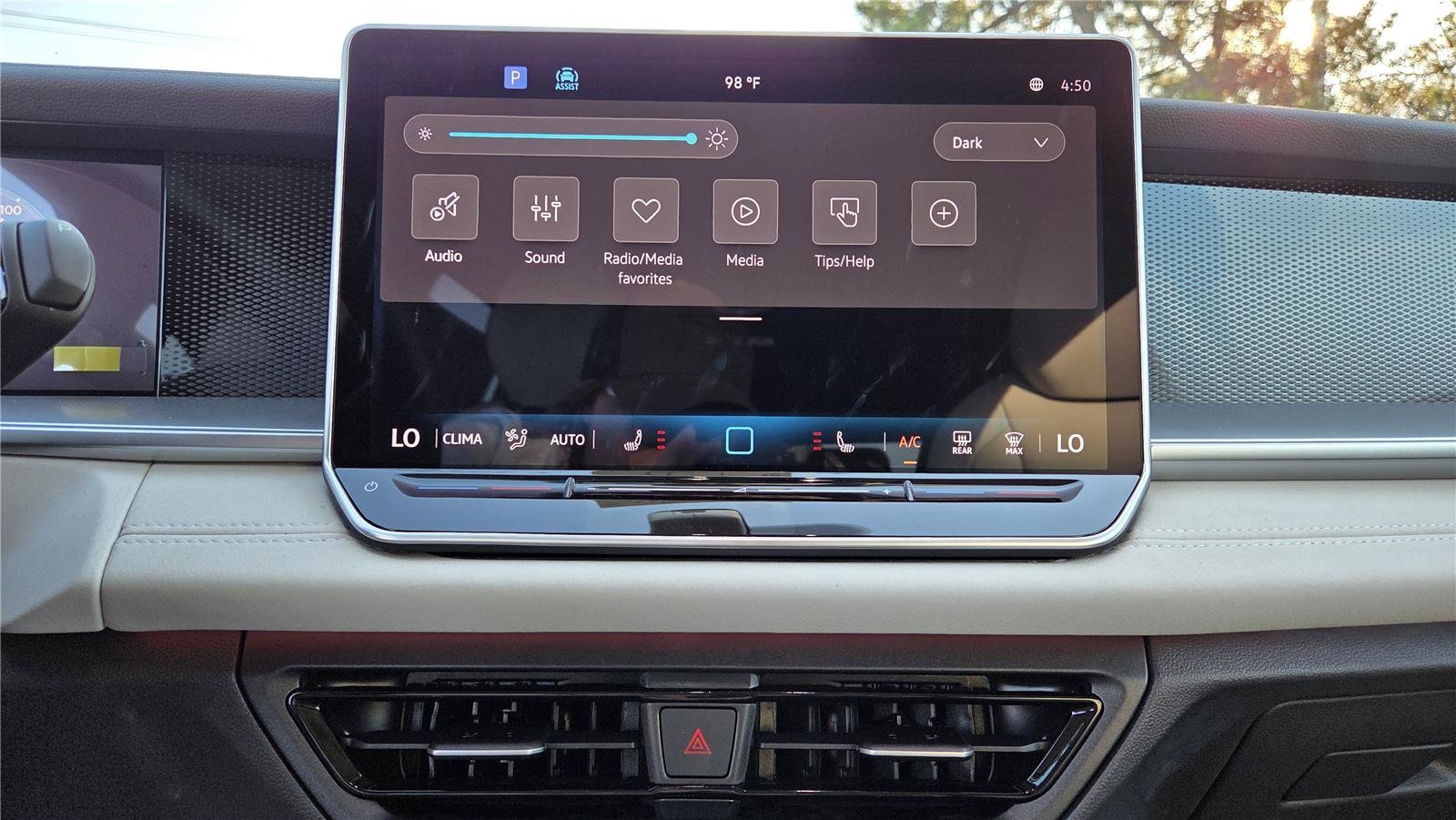 New 2026 Volkswagen Tiguan SE FWD image 20