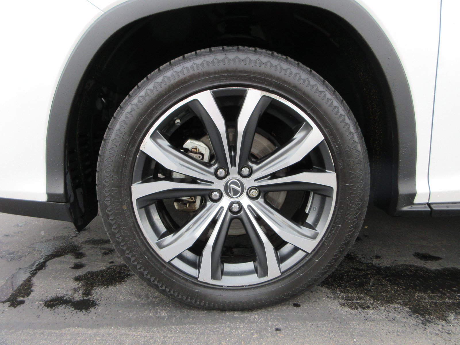 Used 2021 Lexus RX 450hL AWD w/ Premium Package image 18