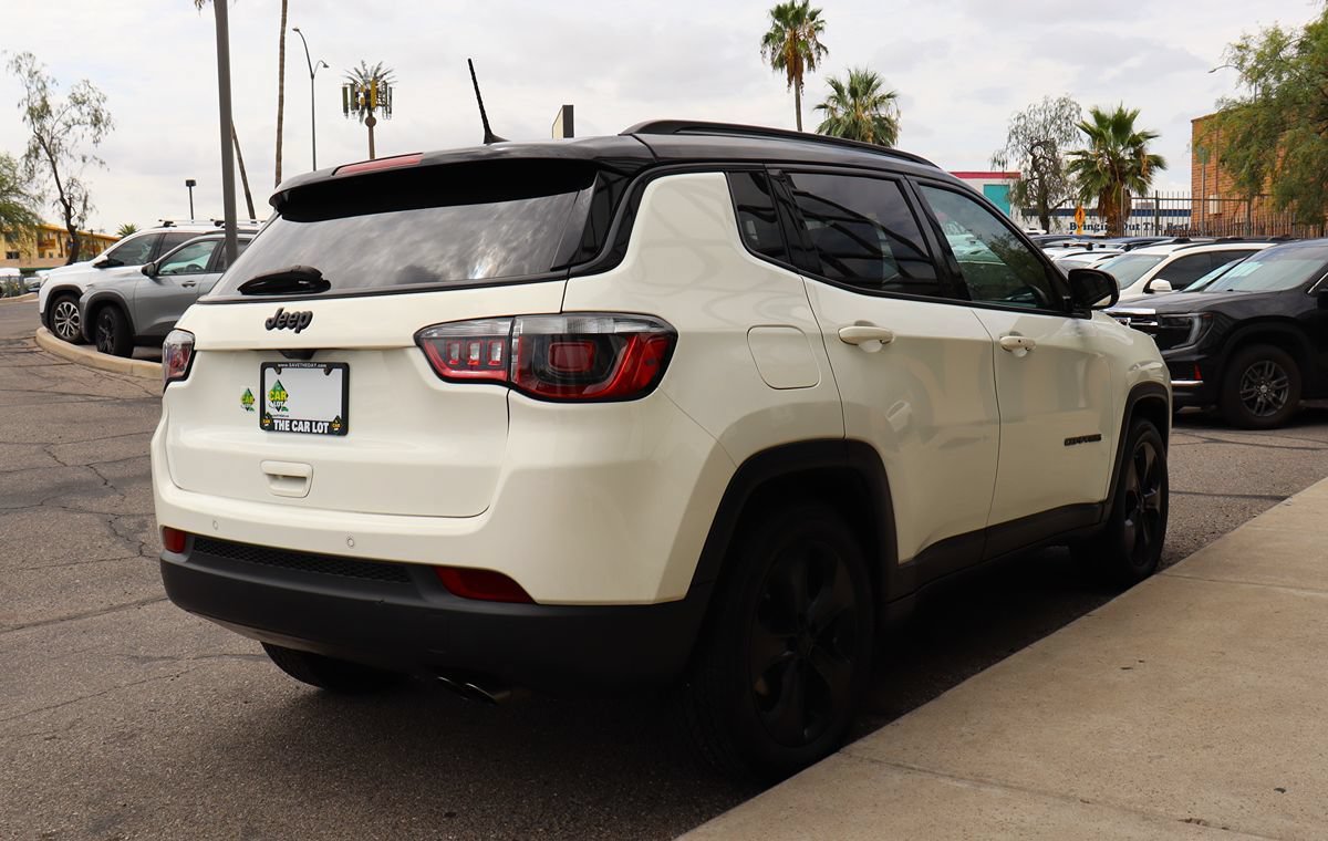 Used 2019 Jeep Compass Latitude FWD image 13