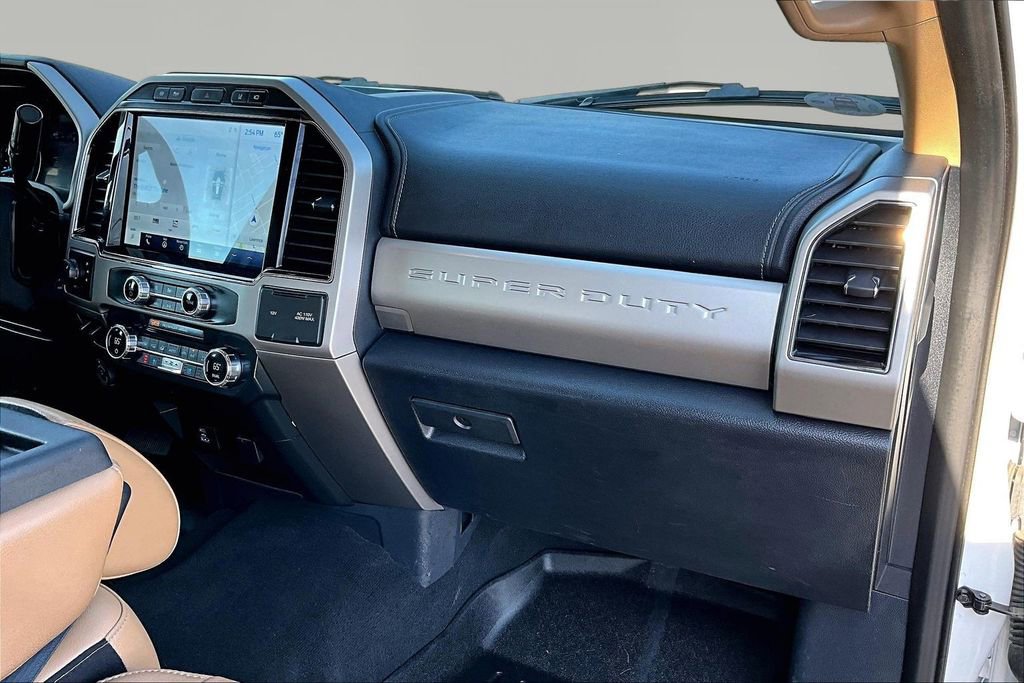 Certified 2022 Ford F250 Lariat w/ Lariat Ultimate Package image 17