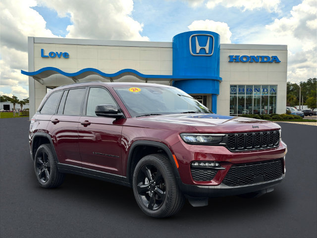 Used 2024 Jeep Grand Cherokee Limited w/ Black Appearance Package