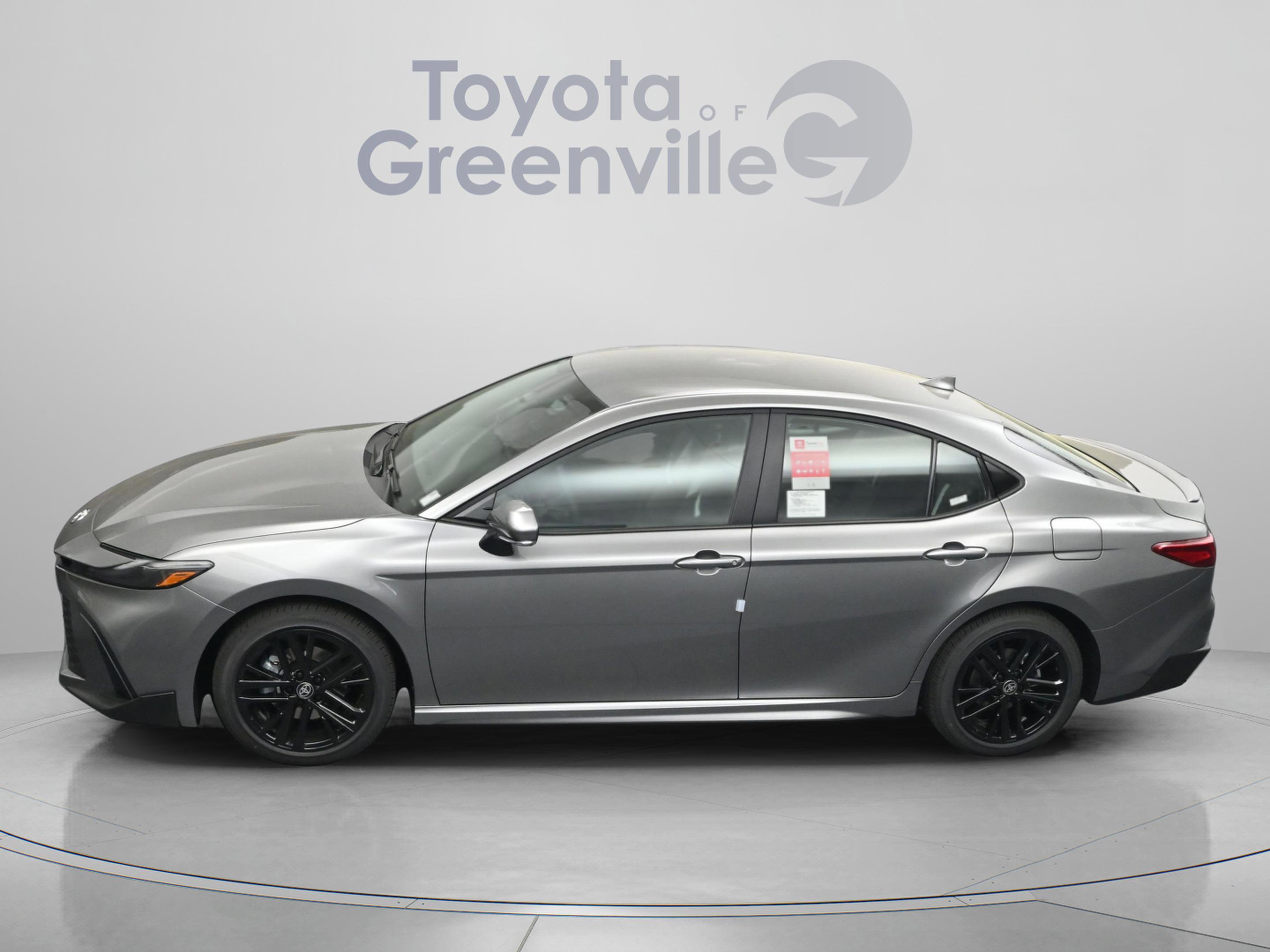 New 2026 Toyota Camry SE FWD image 2