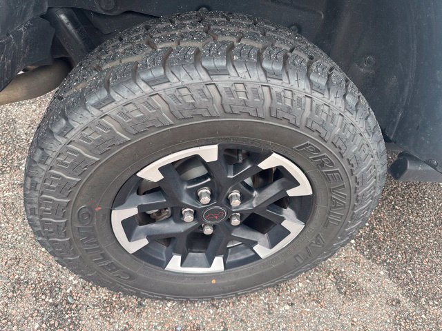 Used 2025 Jeep Wrangler Unlimited Rubicon AWD/4WD image 27