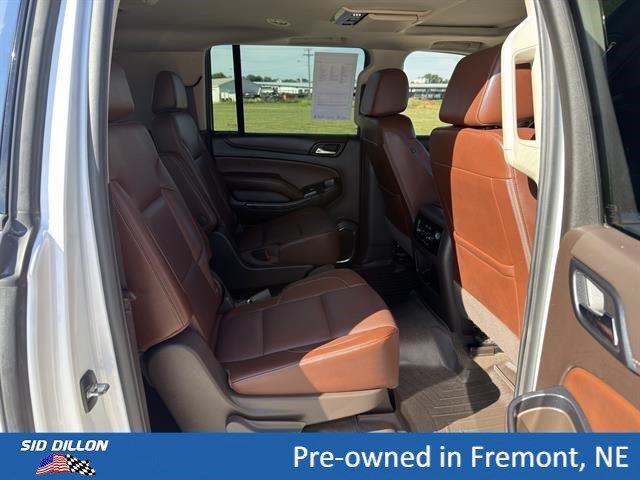 Used 2017 Chevrolet Suburban Premier AWD/4WD image 20