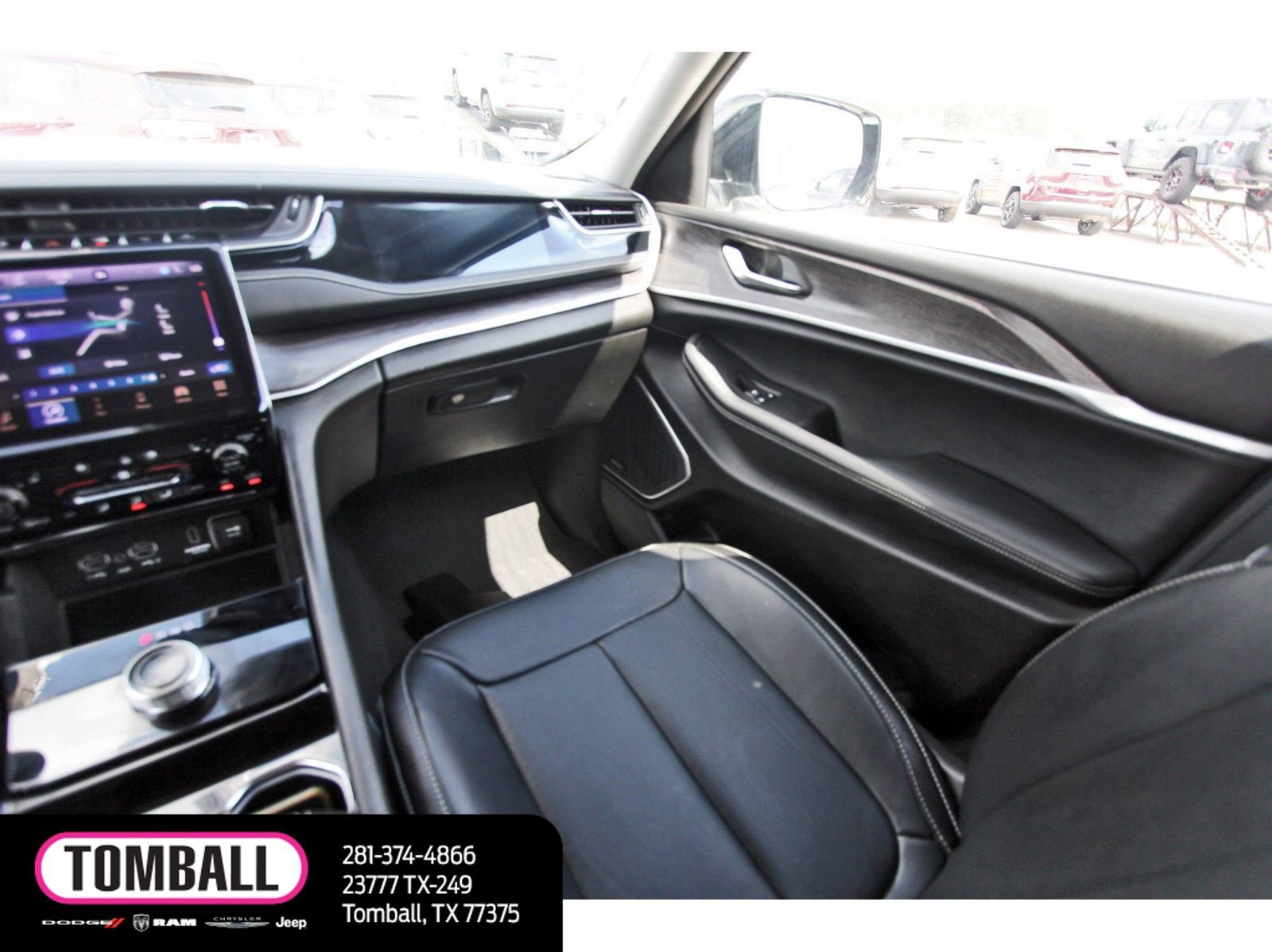 Used 2022 Jeep Grand Cherokee L Limited w/ Luxury Tech Group II image 11