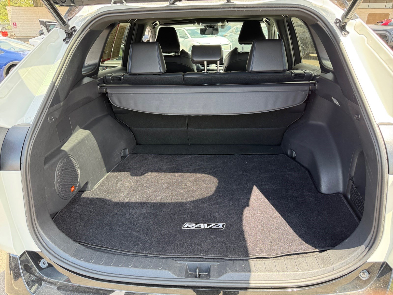Used 2019 Toyota RAV4 XSE AWD/4WD image 32