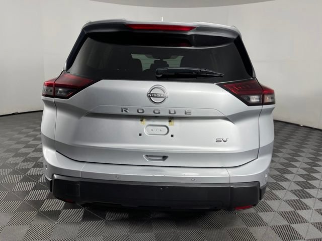 Used 2024 Nissan Rogue SV FWD image 10