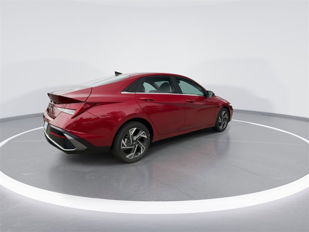 New 2025 Hyundai Elantra SEL image 10