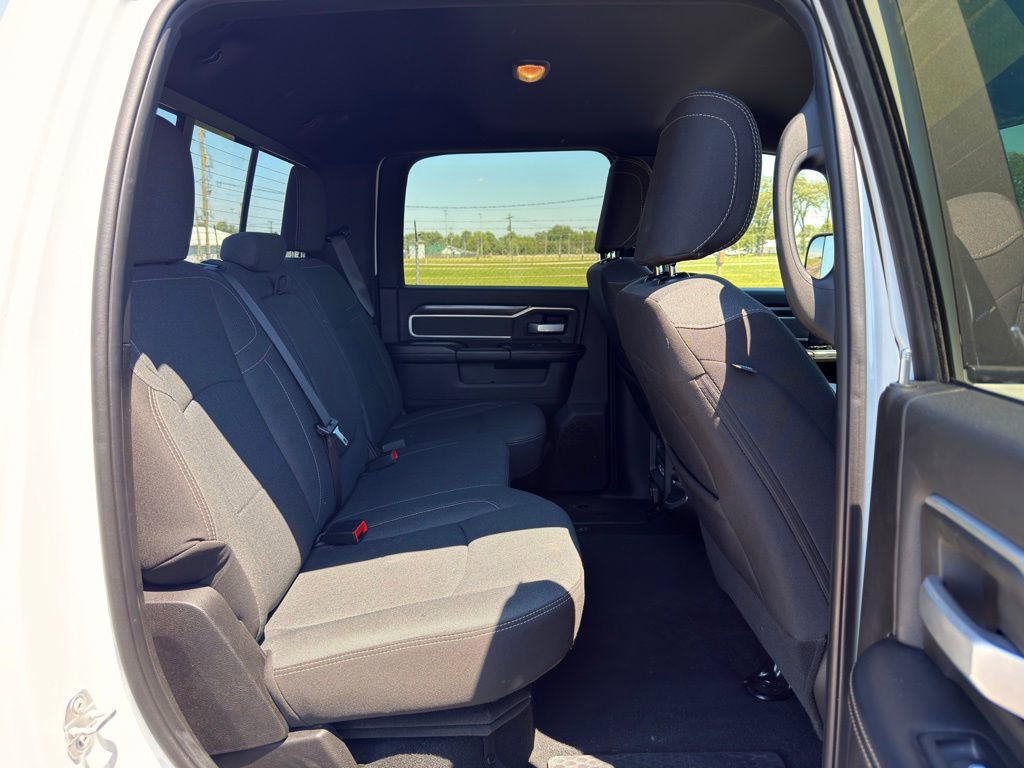 Used 2022 RAM 2500 Big Horn w/ Level C Equiment Group AWD/4WD image 26