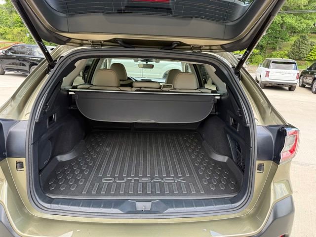 Used 2022 Subaru Outback Limited AWD/4WD image 60