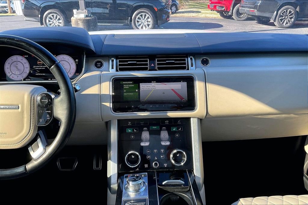 Used 2021 Land Rover Range Rover SV Autobiography Dynamic image 12