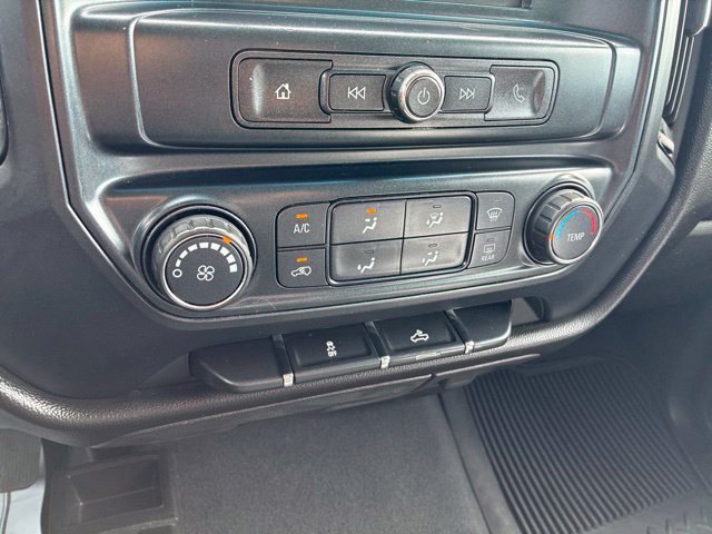 Used 2018 Chevrolet Silverado 1500 Custom w/ Custom Value Package AWD/4WD image 23