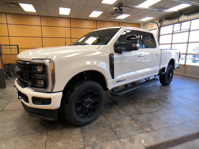 New 2026 Ford F250 Lariat w/ Black Appearance Package AWD/4WD image 3