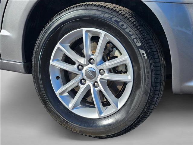 Used 2014 Dodge Grand Caravan SXT w/ Rear Park Assist Package FWD image 28