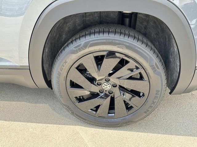 New 2026 Volkswagen Atlas SE FWD image 6