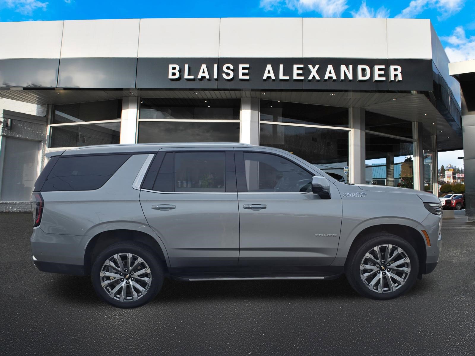 Used 2025 Chevrolet Tahoe High Country video 2