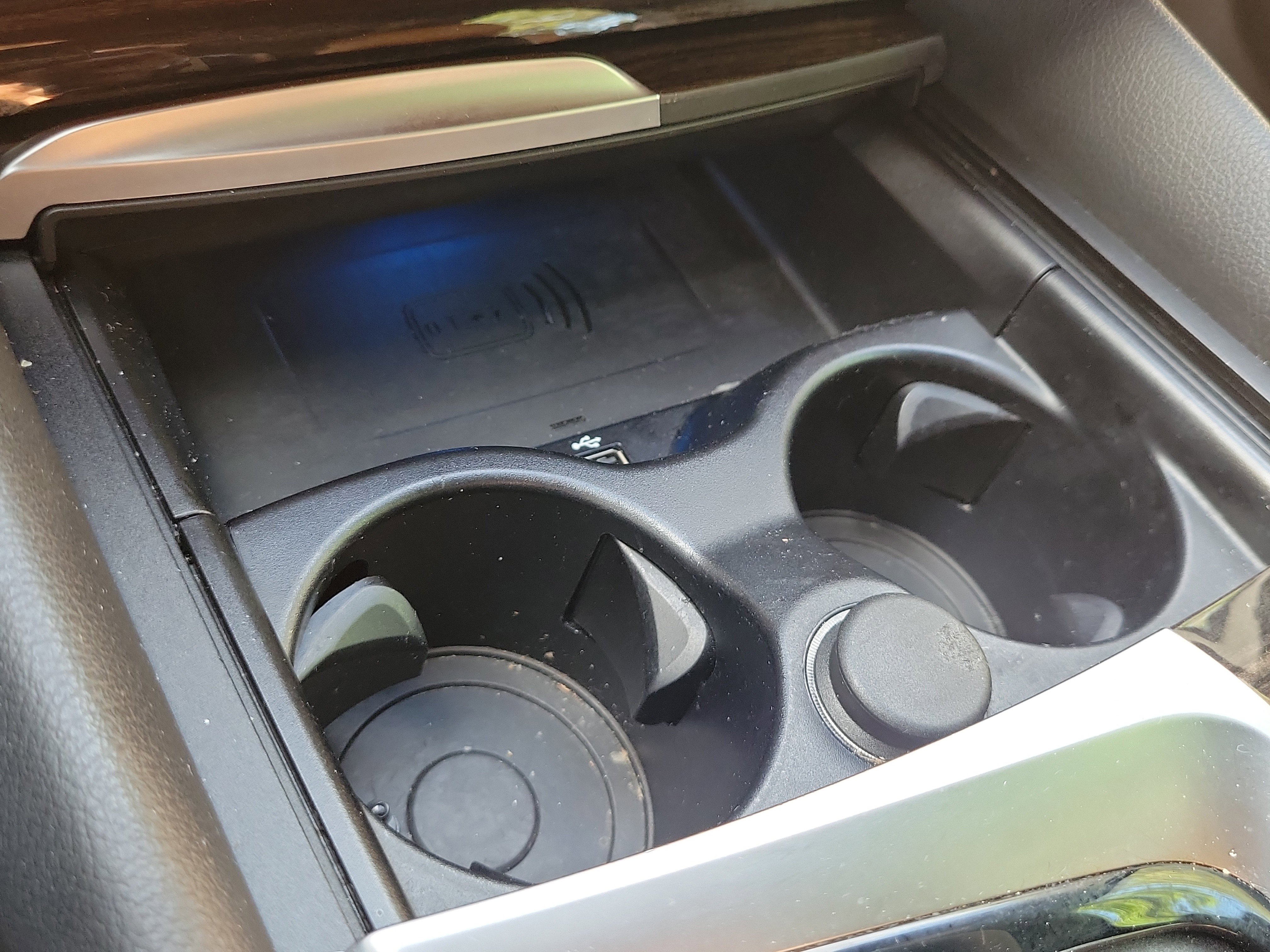 Certified 2023 BMW 530e w/ Premium Package image 32