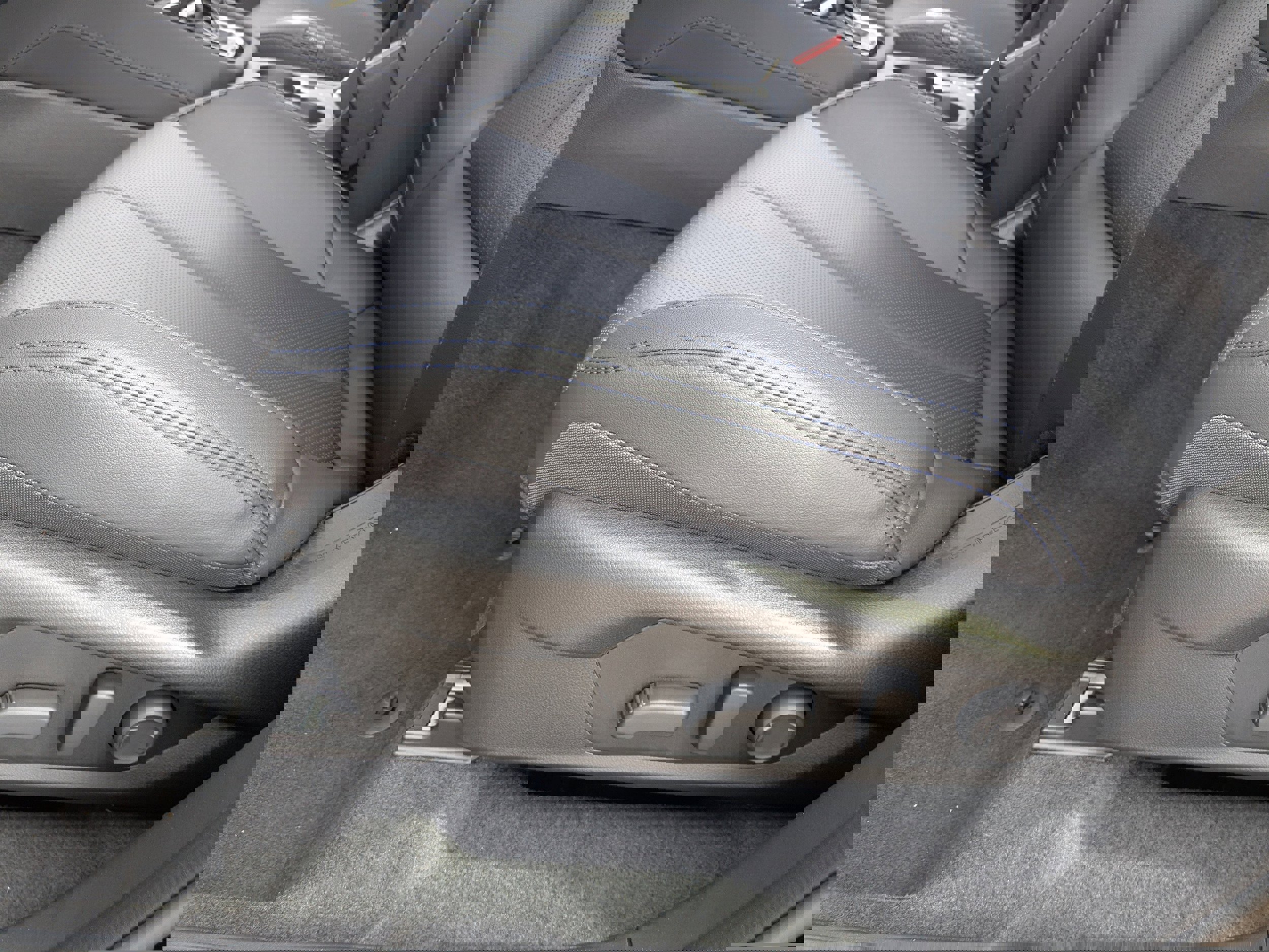 New 2025 Subaru Forester Limited w/ Popular Package #1 image 20