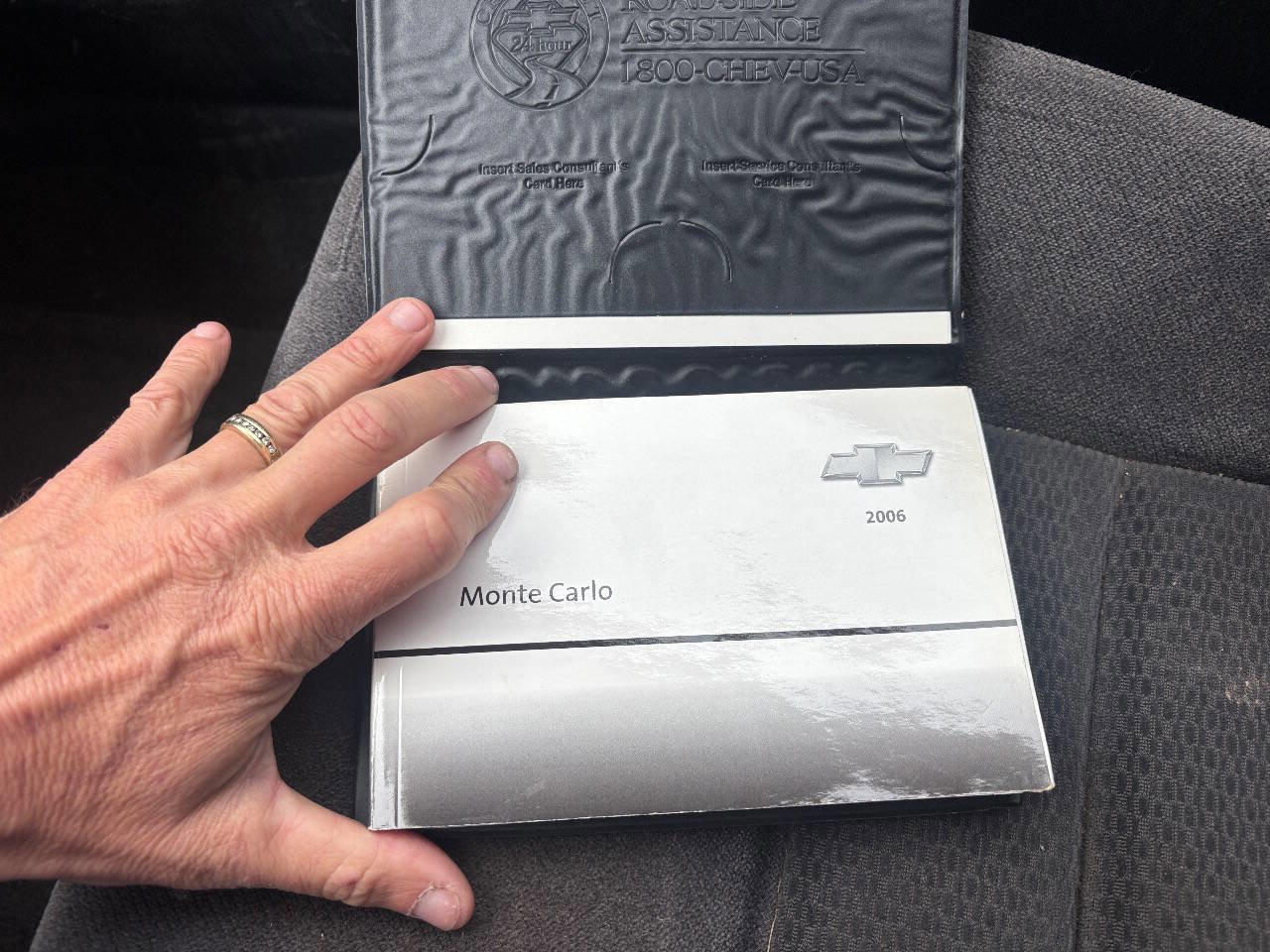 Used 2006 Chevrolet Monte Carlo LT image 16