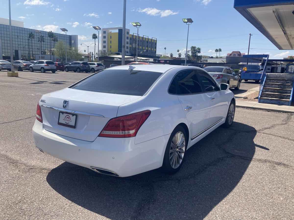 Used 2016 Hyundai Equus Signature image 4