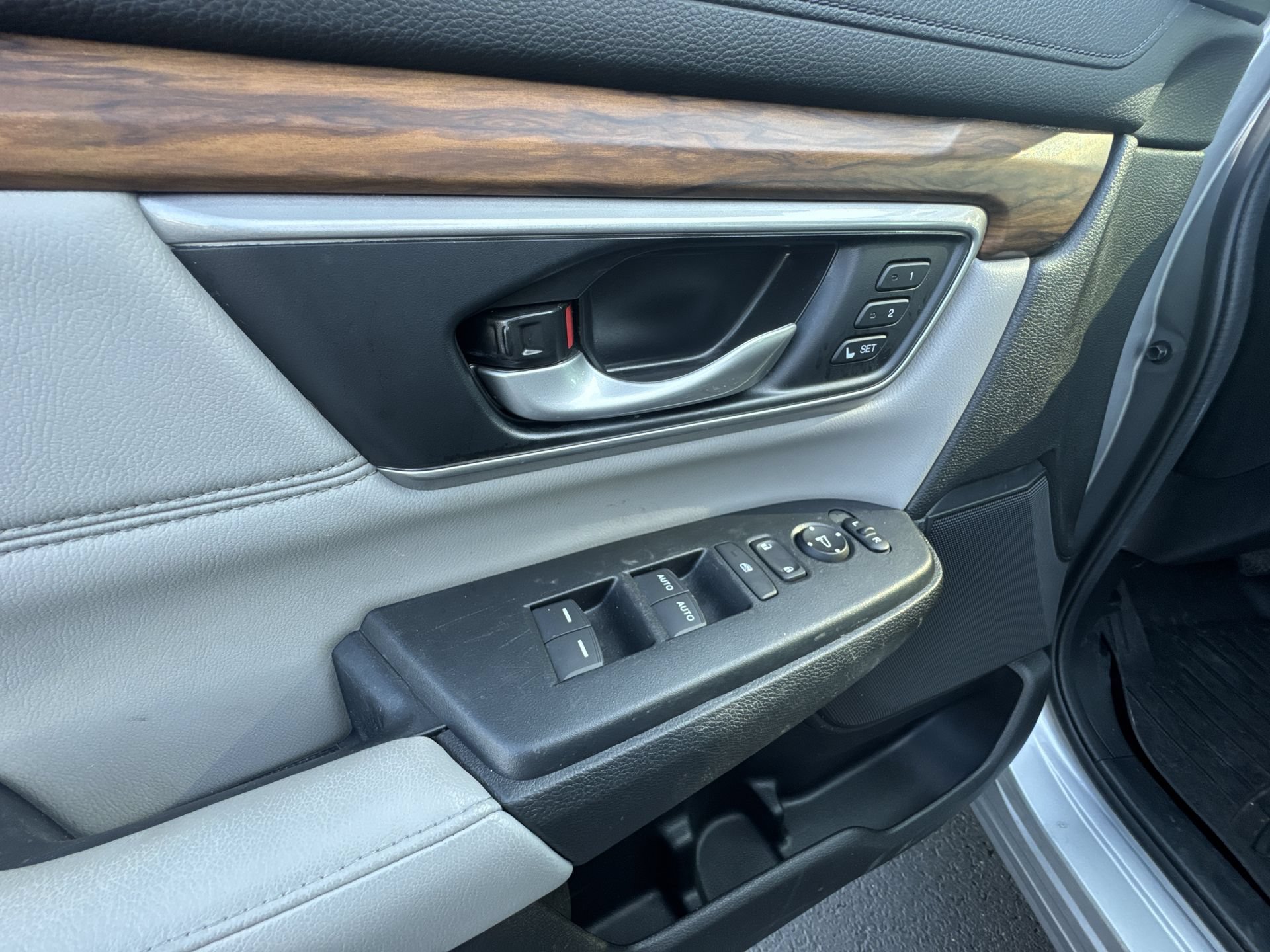 Used 2022 Honda CR-V EX-L image 13