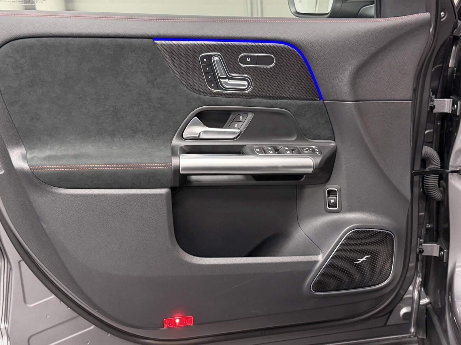 Used 2025 Mercedes-Benz GLA 35 AMG 4MATIC image 22