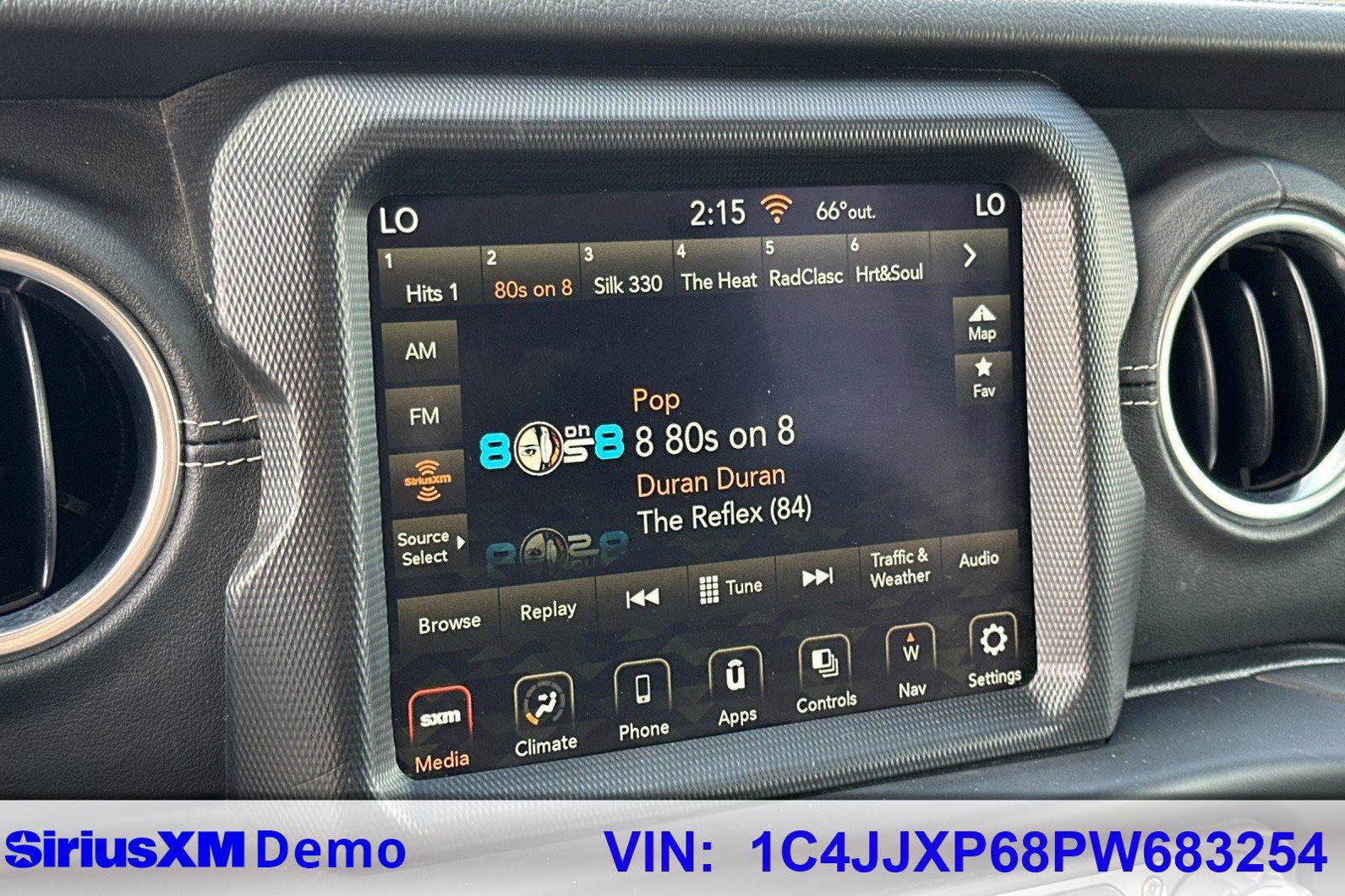 Used 2023 Jeep Wrangler Sahara image 29